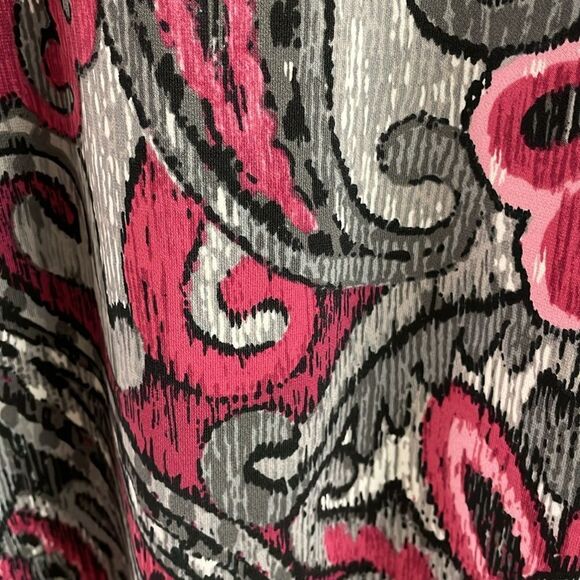 Alfred Dunner Ladies Beaded Neck Dress Top, Size Small, Pink, Gray and Black - Picture 6 of 6